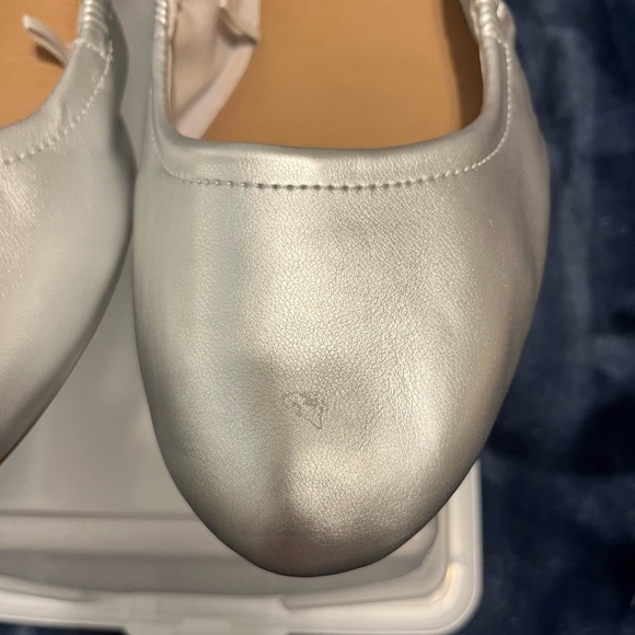 Torrid Metallic Silver Flats - Picture 2 of 6